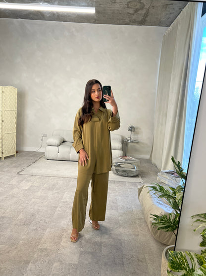 Satin Closed Shirt and Trouser Set | Moss Green